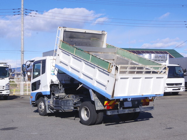 UDトラックスコンドル深ダンプ（土砂禁ダンプ）中型（4t）[写真02]