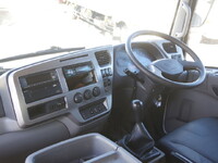 UDトラックスコンドル深ダンプ（土砂禁ダンプ）中型（4t）[写真27]