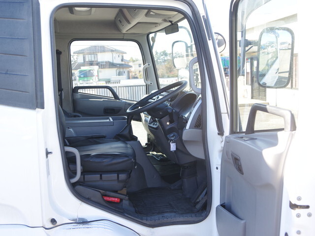 UDトラックスコンドル深ダンプ（土砂禁ダンプ）中型（4t）[写真27]