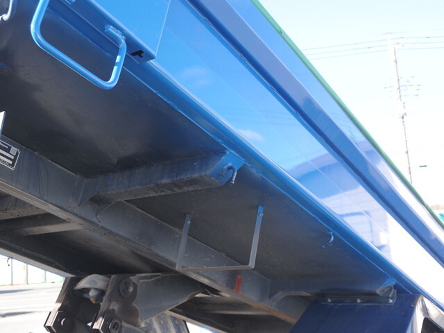 三菱ふそうファイターダンプ中型（4t）[写真14]