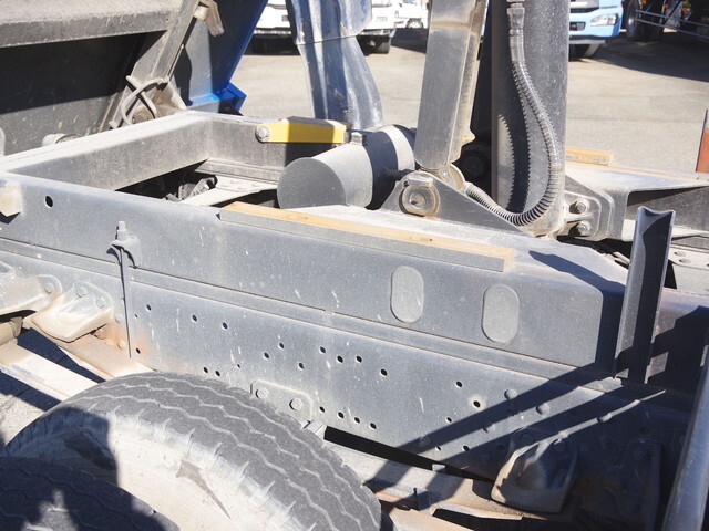 三菱ふそうファイターダンプ中型（4t）[写真06]