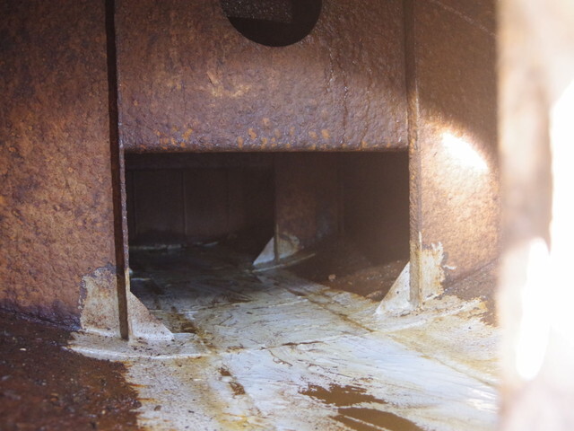 三菱ふそうキャンターバキュームカー小型（2t・3t）[写真05]