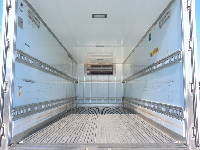 いすゞフォワード冷凍車（冷蔵車）増トン（6t・8t）[写真31]