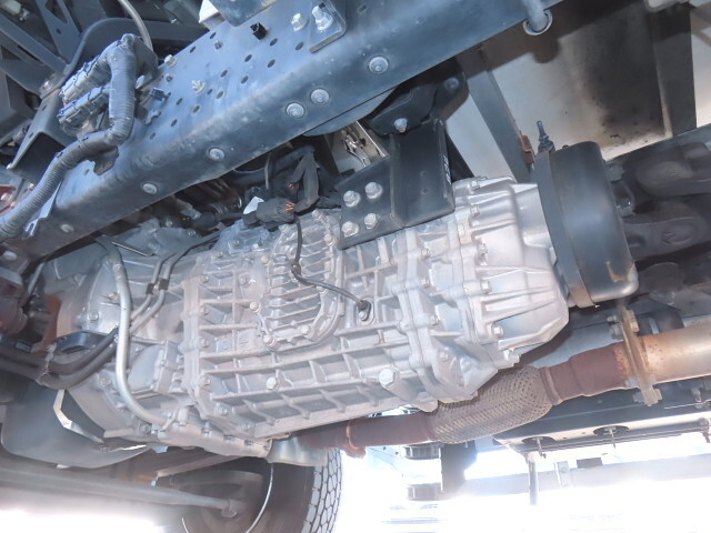 いすゞフォワード冷凍車（冷蔵車）増トン（6t・8t）[写真09]