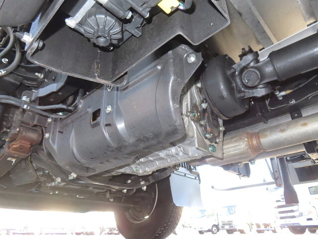 日野レンジャー冷凍車（冷蔵車）中型（4t）[写真09]