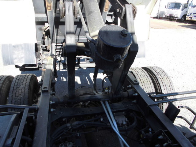 三菱ふそうファイターダンプ中型（4t）[写真12]