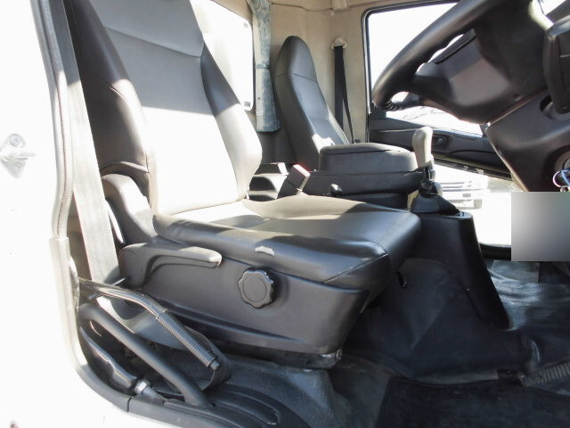 三菱ふそうファイターダンプ中型（4t）[写真34]