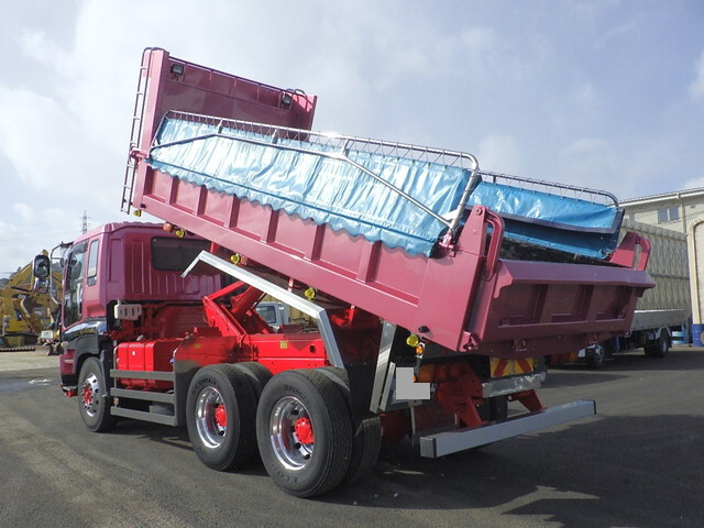 いすゞギガダンプ大型（10t）[写真02]