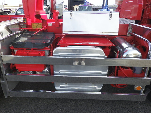 いすゞギガダンプ大型（10t）[写真20]