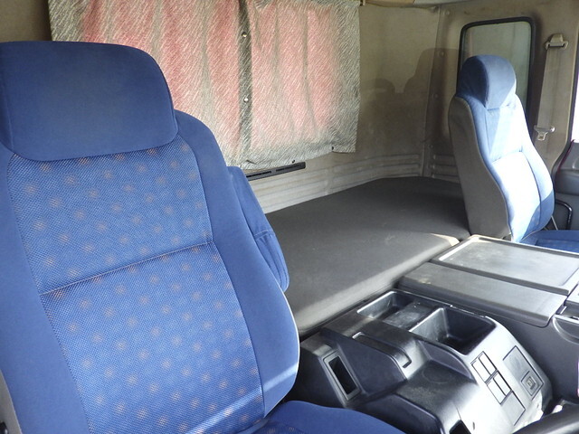 いすゞギガダンプ大型（10t）[写真24]