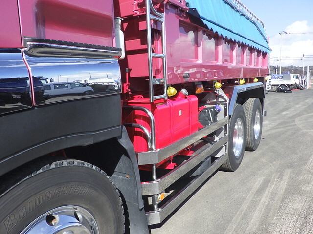 いすゞギガダンプ大型（10t）[写真06]