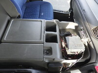 いすゞギガダンプ大型（10t）[写真11]