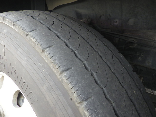 いすゞギガダンプ大型（10t）[写真19]