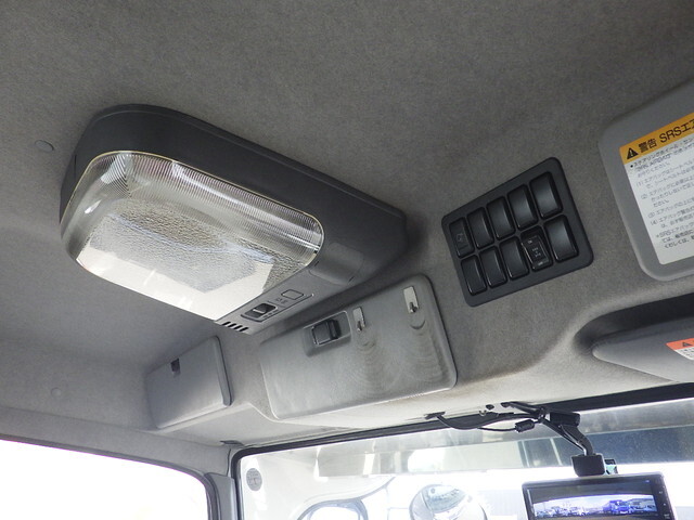 いすゞギガダンプ大型（10t）[写真25]