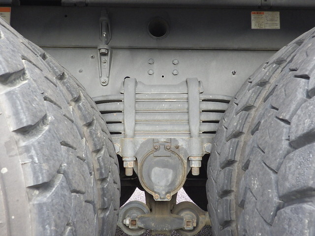 いすゞギガダンプ大型（10t）[写真06]