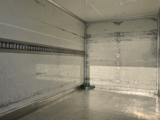 トヨタトヨエースパネルバン小型（2t・3t）[写真12]