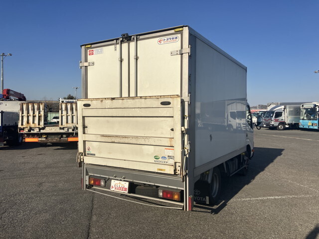 トヨタトヨエースパネルバン小型（2t・3t）[写真02]