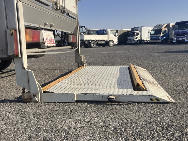 トヨタトヨエースパネルバン小型（2t・3t）[写真20]