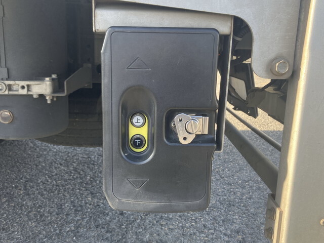 トヨタトヨエースパネルバン小型（2t・3t）[写真21]