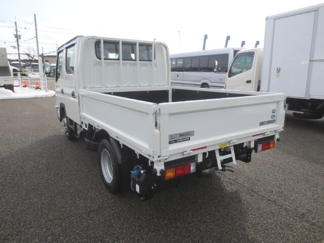 中古ダブルキャブ（Wキャブ） 三菱ふそう 三重・静岡・新潟 キャンター