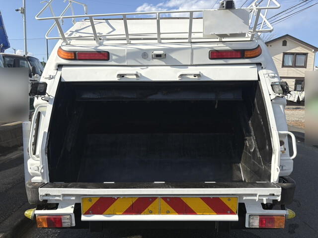 いすゞエルフパッカー車（塵芥車）小型（2t・3t）[写真09]