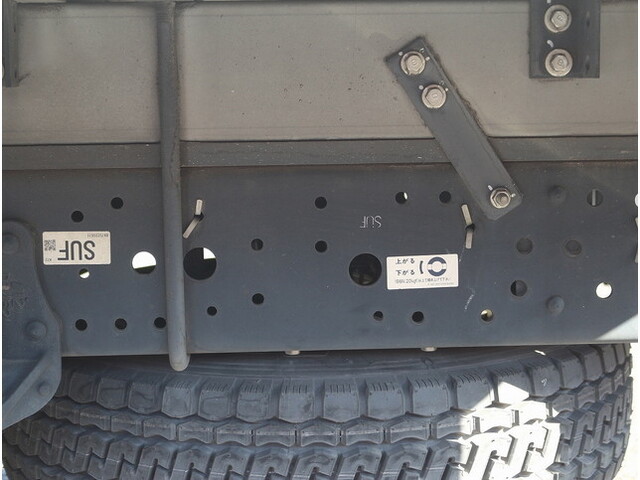 いすゞエルフ冷凍車（冷蔵車）小型（2t・3t）[写真27]