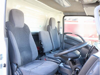 いすゞエルフ冷凍車（冷蔵車）小型（2t・3t）[写真33]