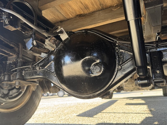 いすゞエルフ平ボディ小型（2t・3t）[写真19]