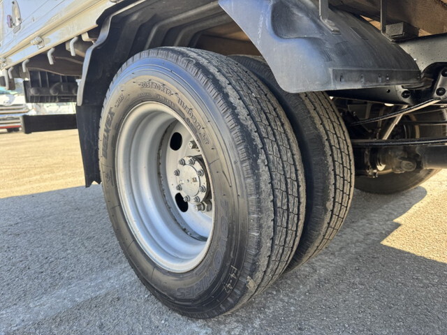 いすゞエルフ平ボディ小型（2t・3t）[写真36]