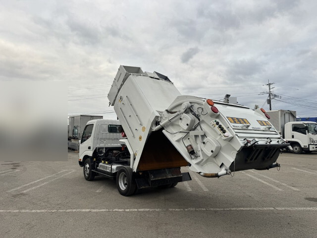 日野デュトロパッカー車（塵芥車）小型（2t・3t）[写真14]