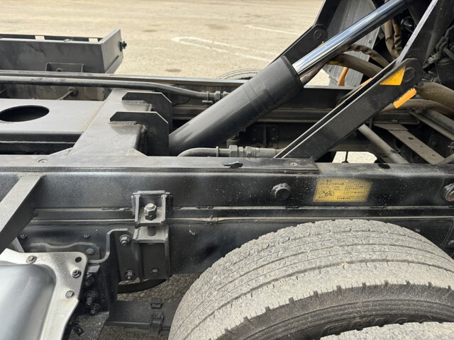 日野デュトロパッカー車（塵芥車）小型（2t・3t）[写真16]