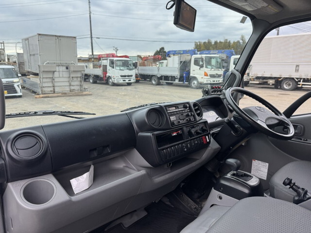 日野デュトロパッカー車（塵芥車）小型（2t・3t）[写真25]