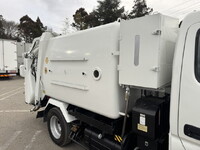 日野デュトロパッカー車（塵芥車）小型（2t・3t）[写真07]