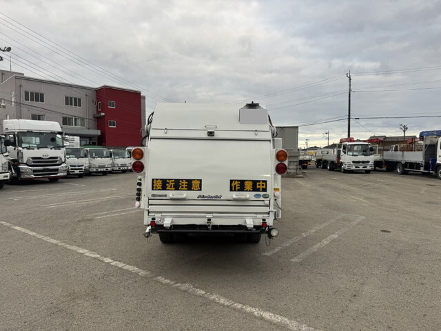 日野デュトロパッカー車（塵芥車）小型（2t・3t）[写真07]