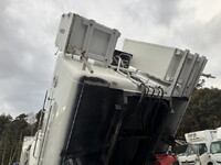 日野デュトロパッカー車（塵芥車）小型（2t・3t）[写真10]