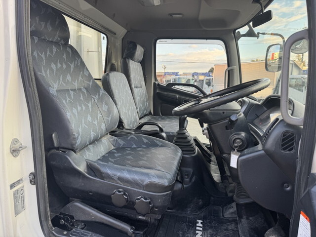 日野レンジャー三転ダンプ中型（4t）[写真10]