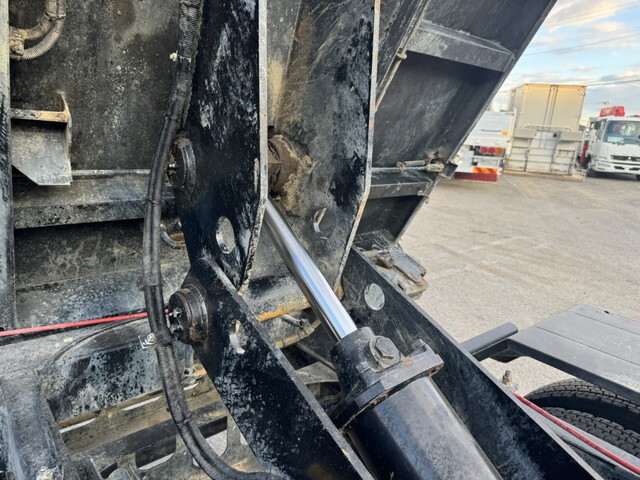 日野レンジャー三転ダンプ中型（4t）[写真20]