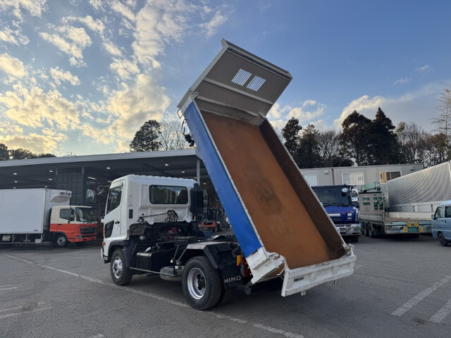 日野レンジャー三転ダンプ中型（4t）[写真06]