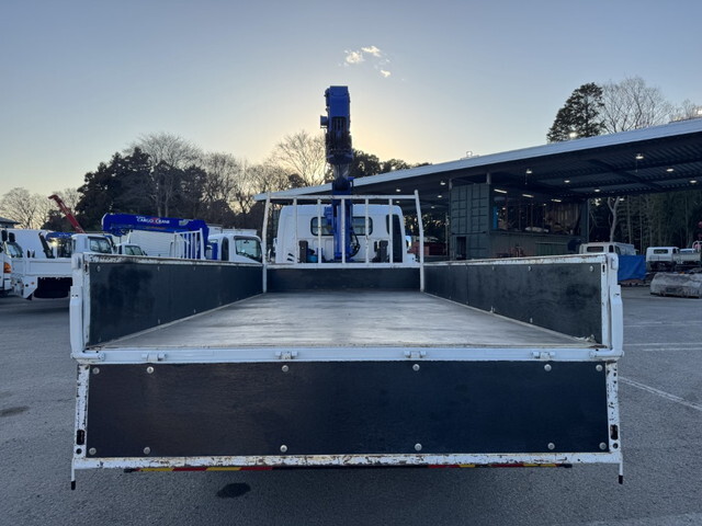 三菱ふそうキャンタークレーン4段小型（2t・3t）[写真13]