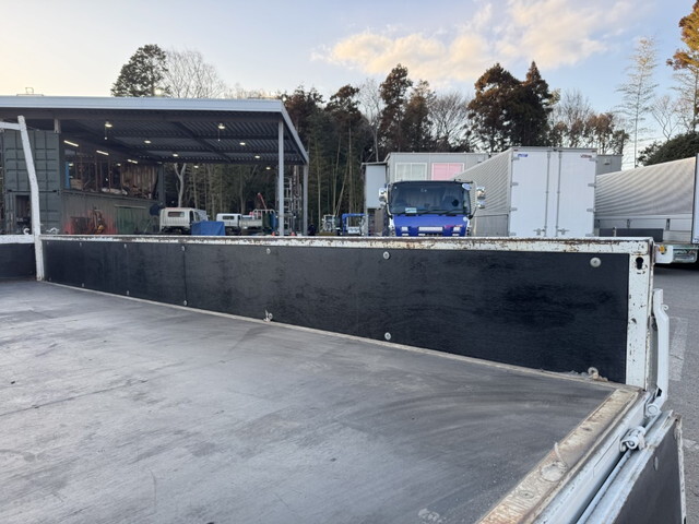 三菱ふそうキャンタークレーン4段小型（2t・3t）[写真16]