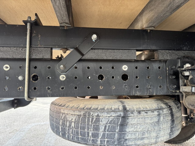 三菱ふそうキャンタークレーン4段小型（2t・3t）[写真30]