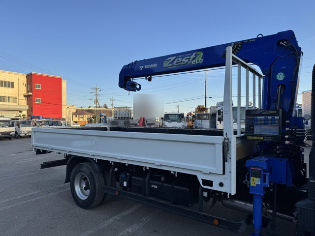 三菱ふそうキャンタークレーン4段小型（2t・3t）[写真07]