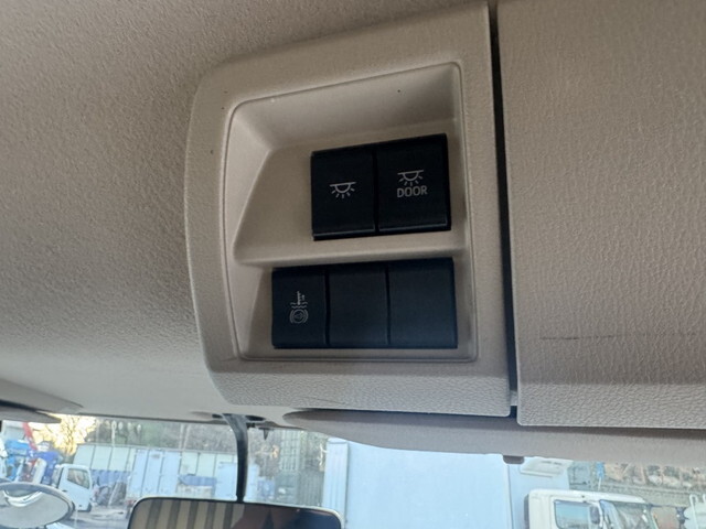 日野レンジャーアルミブロック中型（4t）[写真21]