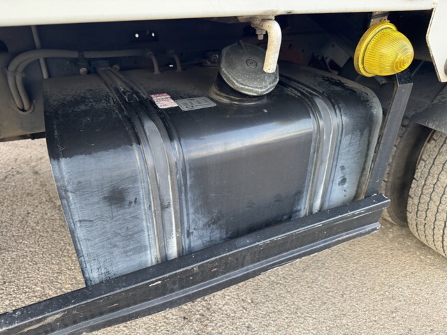 日野レンジャーアルミブロック中型（4t）[写真31]