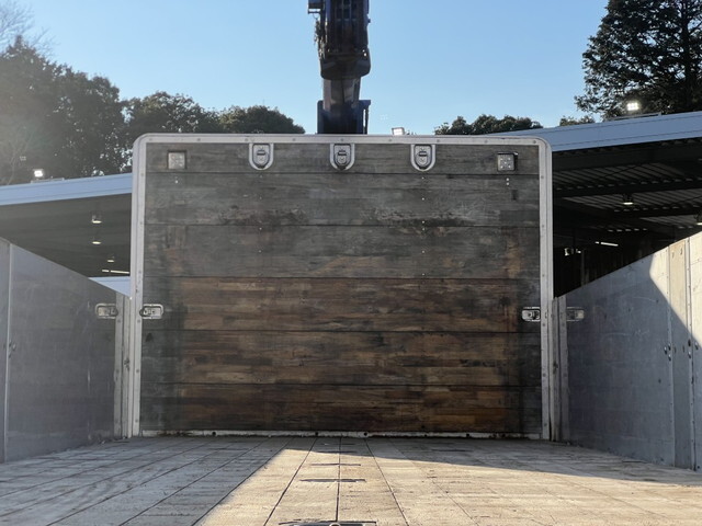 いすゞギガクレーン4段大型（10t）[写真11]