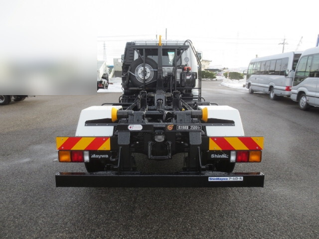 三菱ふそうファイターコンテナ専用車中型（4t）[写真06]