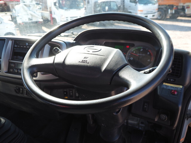 日野レンジャークレーン4段中型（4t）[写真35]