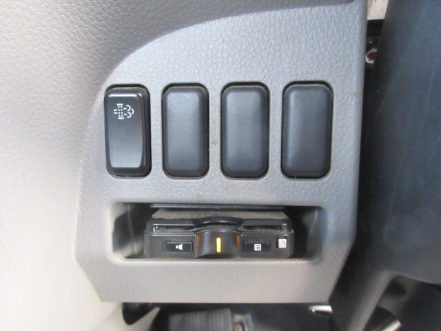 三菱ふそうキャンター平ボディ小型（2t・3t）[写真26]