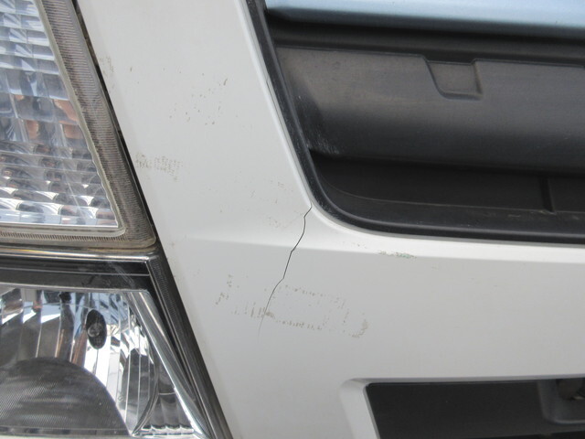 三菱ふそうキャンター平ボディ小型（2t・3t）[写真32]