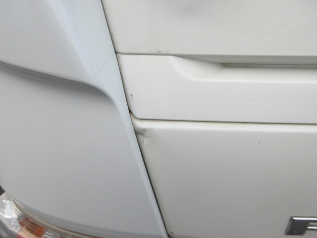 三菱ふそうキャンター平ボディ小型（2t・3t）[写真33]